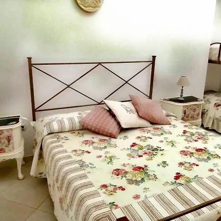 Bed and Breakfast A Due Passi 3*