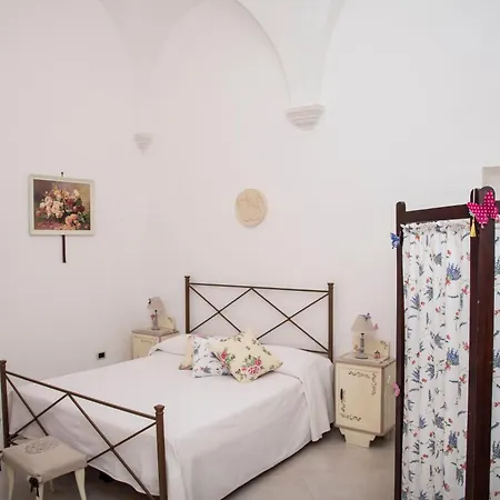 Bed & Breakfast A Due Passi Martina Franca
